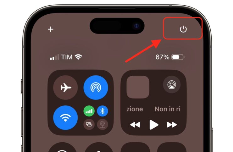 Con iOS 18 l'iPhone si spegne con un tocco