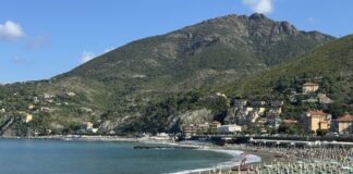 Vacanze, tra le paure più diffuse i furti in casa e il maltempo