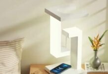 Lampada effetto gravità con ricarica wireless per smartphone a 15€