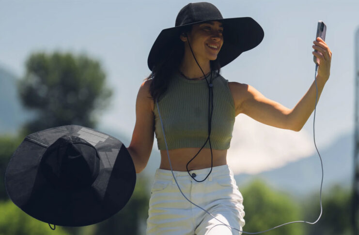 EcoFlow Power Hat, il cappello diventa caricabatterie per l'iPhone