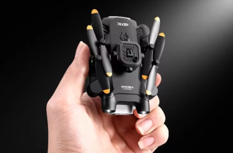 Col drone Mini V30 registrazioni aeree per tutti a soli 38 €