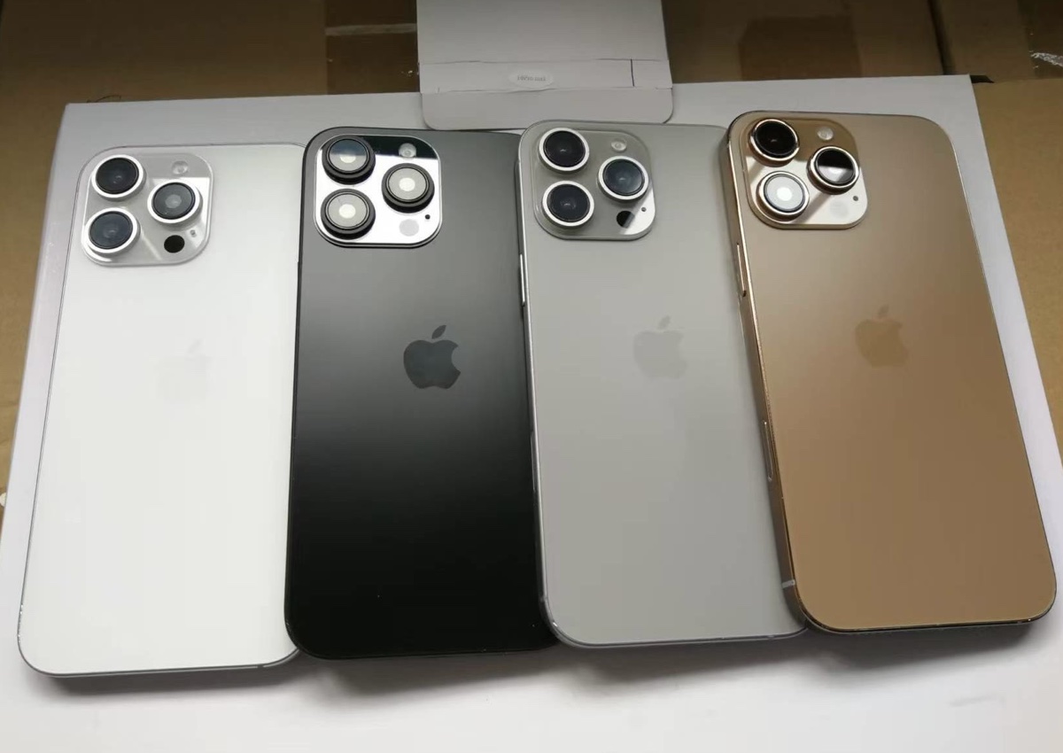 iPhone 16 Pro, tutti i colori avvistati per la prima volta iPhone 16 Pro, tutti i colori avvistati per la prima volta