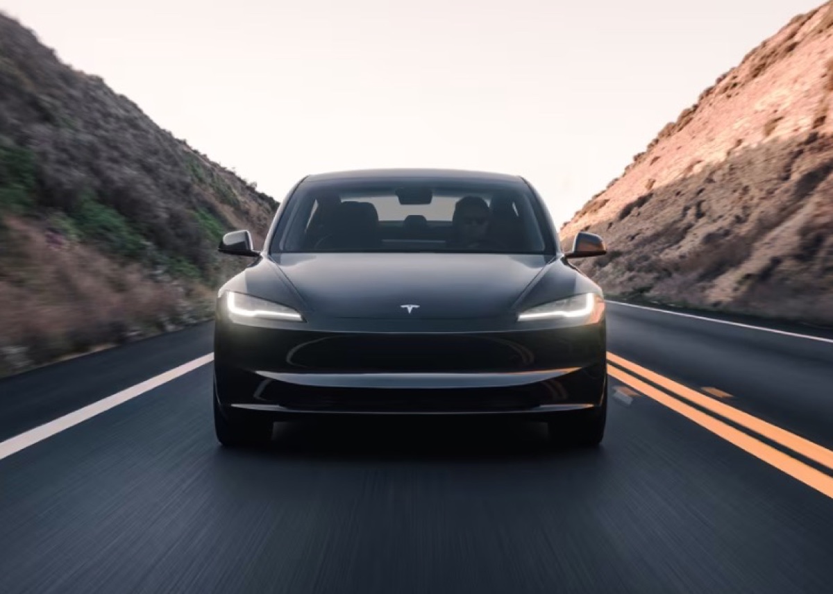 Tesla ottiene tariffe UE inferiori per le auto costruite in Cina Tesla ottiene tariffe UE inferiori per le auto costruite in Cina