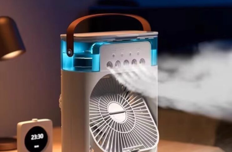 Addio maledetto caldo col mini-ventilatore a ghiaccio a meno di 2 € - macitynet.it