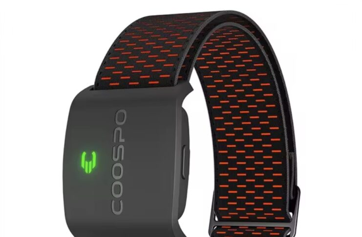 COOSPO HW9, cardiofrequenzimetro da braccio a soli 21 €