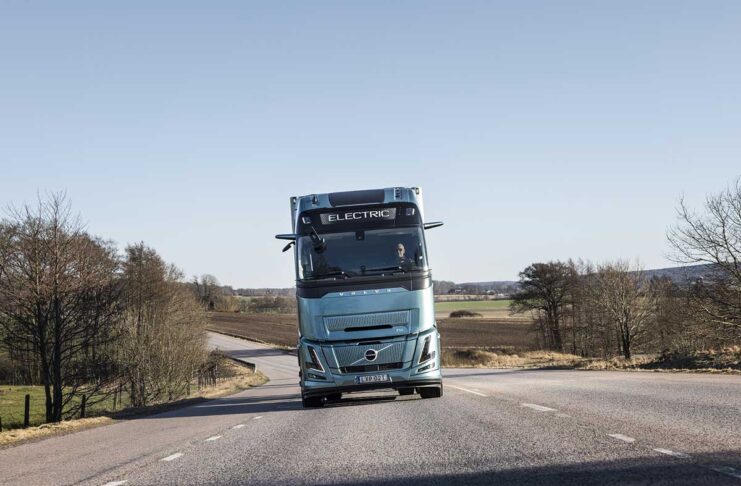Volvo ha presentato un camion elettrico con 600 km di autonomia