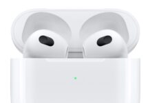 AirPods 4 in offerta a 101 euro, è il minimo storico su Amazon AirPods 4 contro AirPods 4 ANC, le differenze