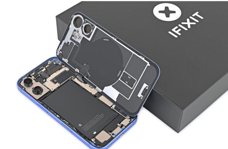 iPhone 16 è l'iPhone più riparabile di sempre secondo iFixit