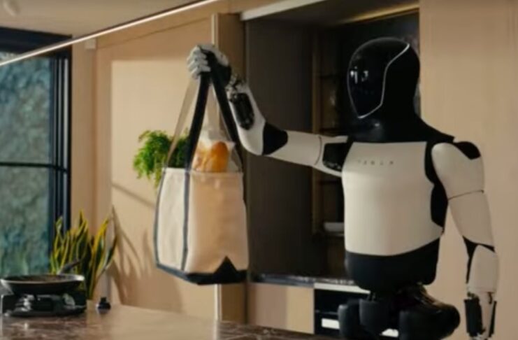 Per Elon Musk Tesla Optimus sarà il prodotto più grande di sempre