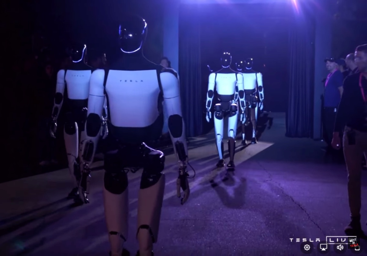 Per Elon Musk Tesla Optimus sarà il prodotto più grande di sempre Per Elon Musk Tesla Optimus sarà il prodotto più grande di sempre