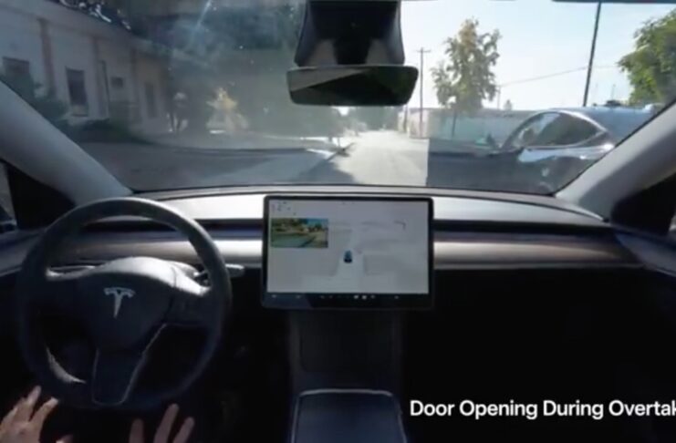 Tesla sfoggia sicurezza con guida autonoma FSD e imprevisti - macitynet.it