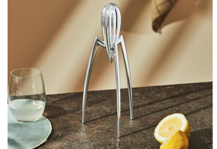 Black Friday, lo spremiagrumi Alessi disegnato di Stark a solo 50,99€ - macitynet.it