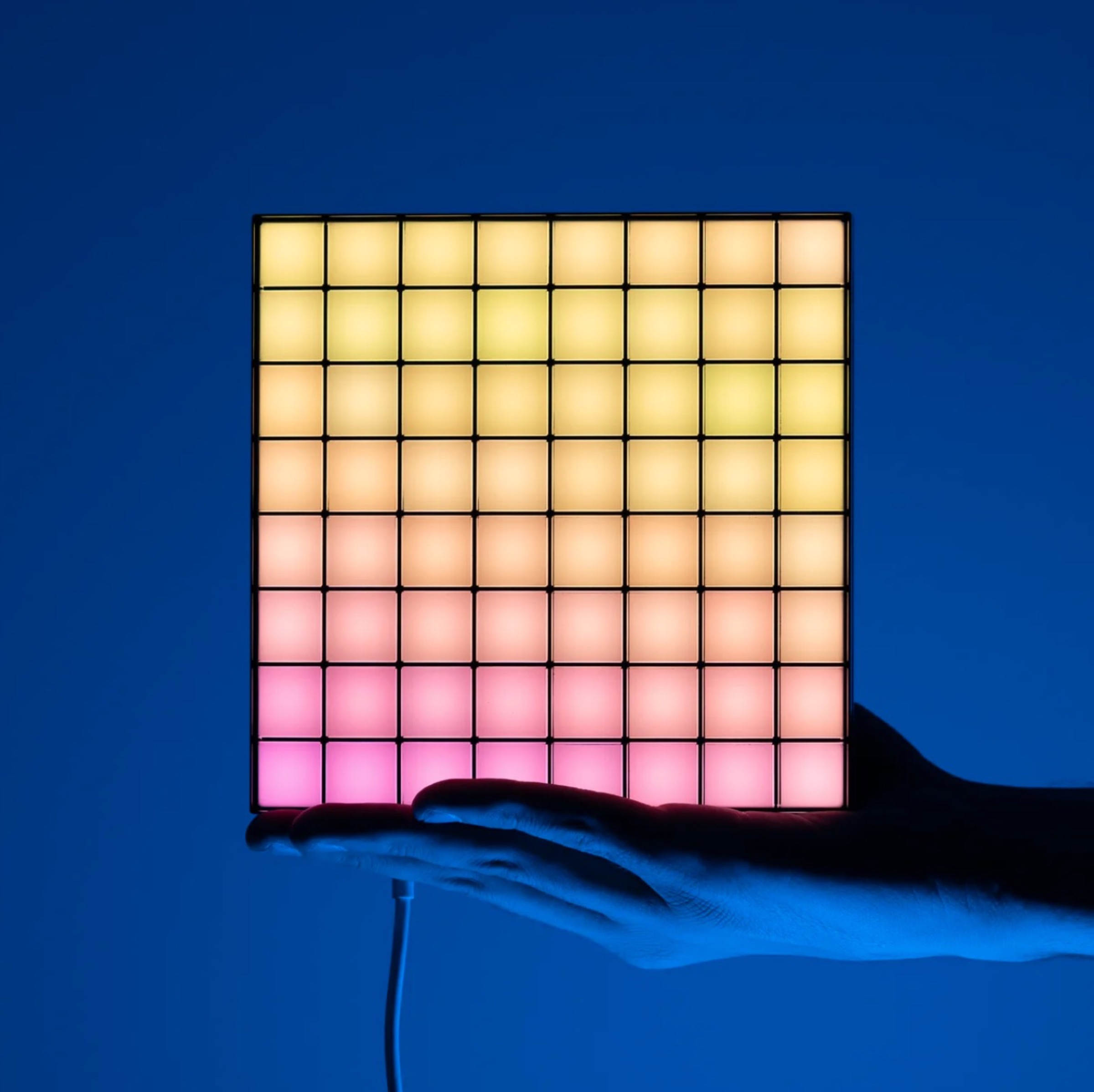Twinkly Squares, luce e decoro Smart per le pareti - macitynet.it Twinkly Squares, luce e decoro Smart per le pareti - macitynet.it