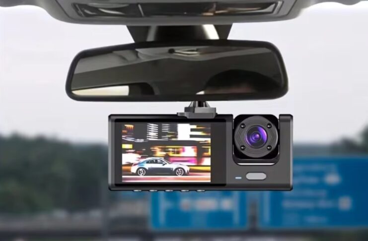 Filmare tutto in auto, sistema completo di 3 dashcam a soli 17 € - macitynet.it