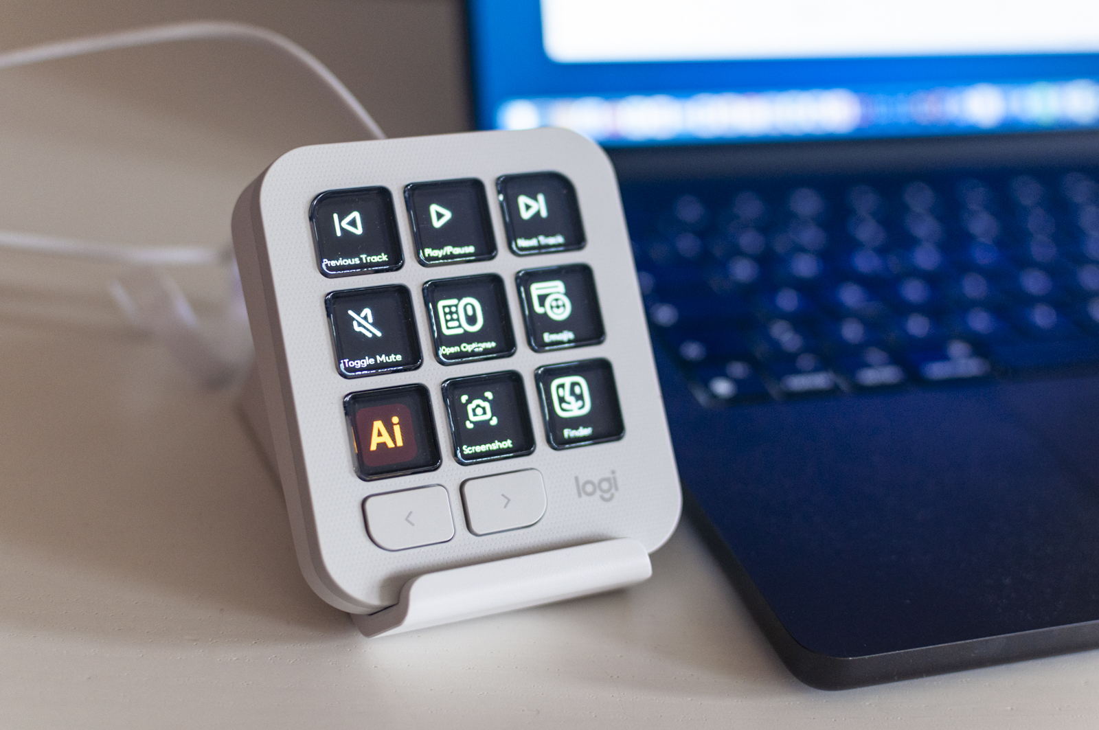 Recensione Logitech MX Creative Console, velcizzare il lavoro è semplice come premere un pulsante - macitynet.it Recensione Logitech MX Creative Console, velcizzare il lavoro è semplice come premere un pulsante - macitynet.it