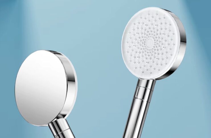 Soffione doccia con booster integrato in offerta a 13 € - macitynet.it