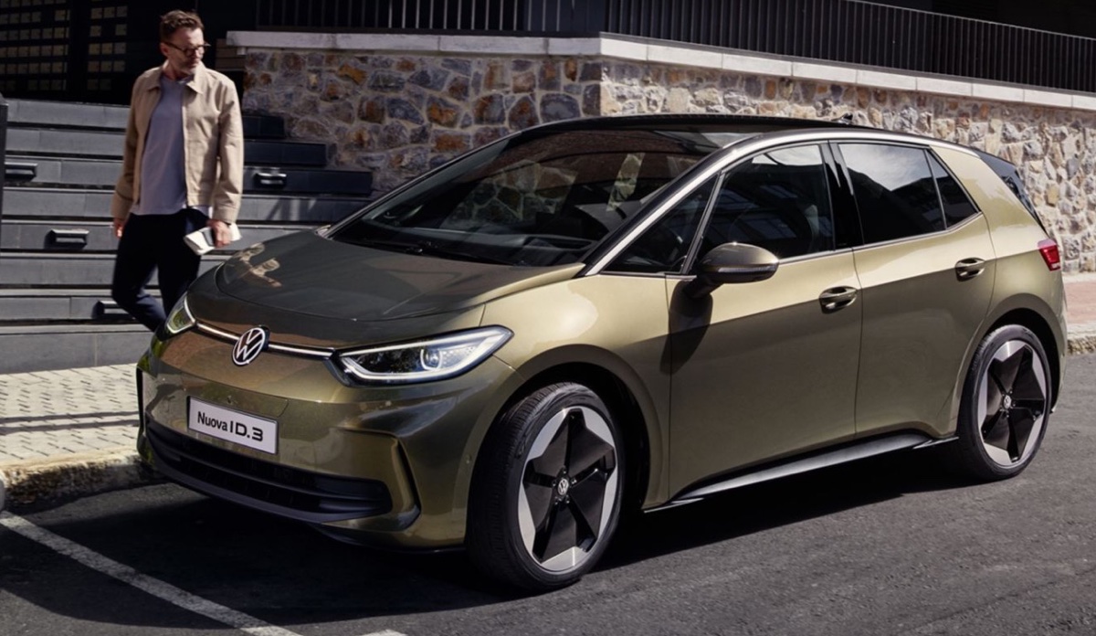 Per vendere più elettriche aumentano i prezzi delle auto a benzina - macitynet.it Per vendere più elettriche aumentano i prezzi delle auto a benzina - macitynet.it