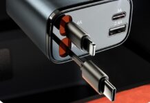 Caricabatterie da auto con cavi USB-C e Lightning avvolgibili a solo 13,99 € Caricabatterie da auto con cavi USB-C e Lightning avvolgibili, 100W a solo 17,99 € - macitynet.it