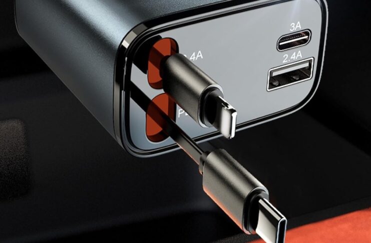 Caricabatterie da auto con cavi USB-C e Lightning avvolgibili, 100W  a solo 17,99 € - macitynet.it