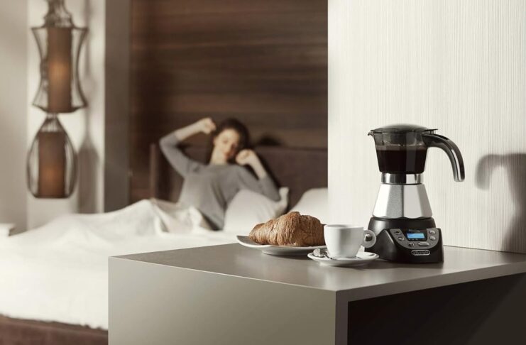 Moka De'Longhi Alicia Plus, il caffè all'antica reso moderno a 66,59€ - macitynet.it