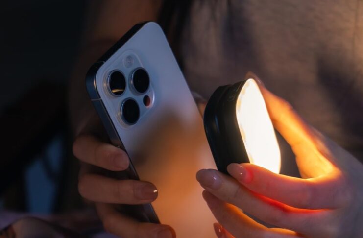 SMALLRIG Vibe P48, la torcia MagSafe per video di qualità con iPhone - macitynet.it