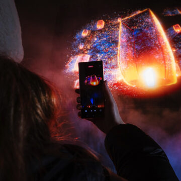 Samsung incanta con gli ologrammi nel cielo per Unpacked 2025 - macitynet.it