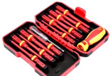 Valigetta con 12 cacciaviti isolati per elettricisti a meno di 2 € Valigetta con 12 cacciaviti isolati per elettricisti a meno di 2 € - macitynet.it