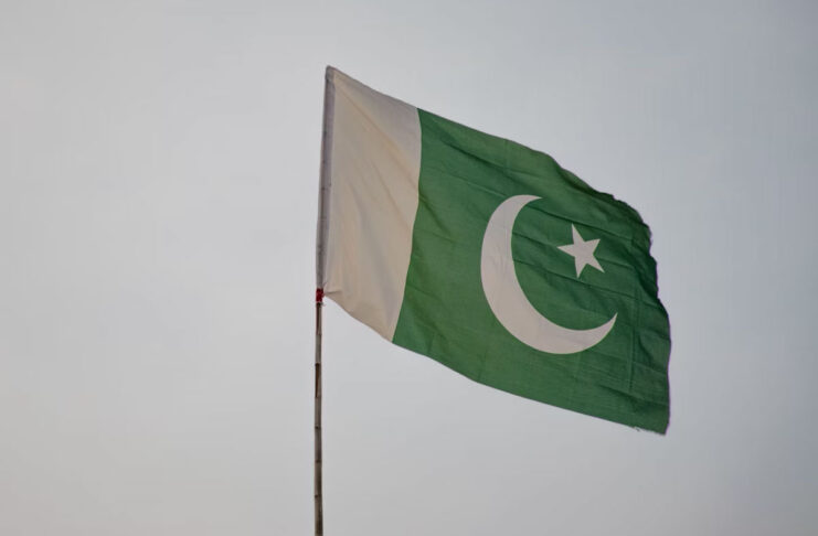Parlamento del Pakistan approva legge sul controllo dei social media - macitynet.it