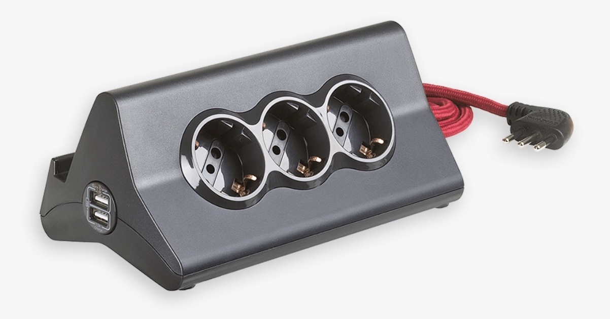 La serie civile MatixGO di Bticino carica con USB fino a 63 W direttamente a muro - macitynet.it La serie civile MatixGO di Bticino carica con USB fino a 63 W direttamente a muro - macitynet.it