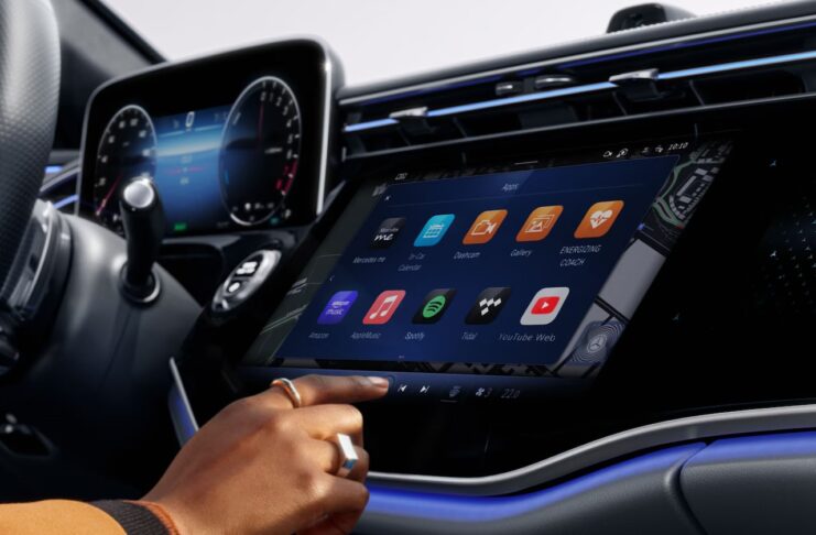 Automotive AI Agent sale a bordo delle Mercedes - macitynet.it