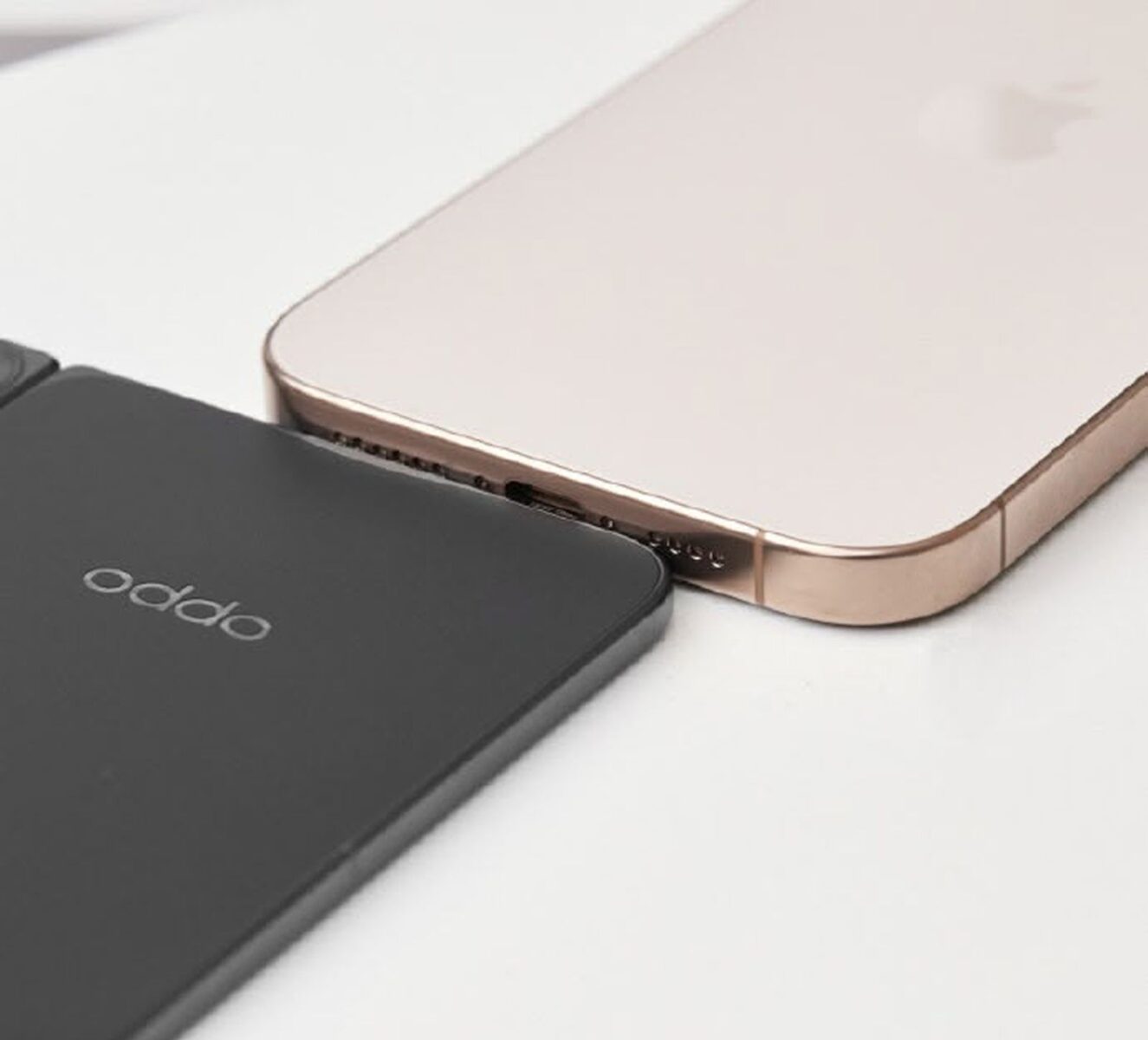 Il pieghevole OPPO batte il più sottile degli iPad in spessore - macitynet.it