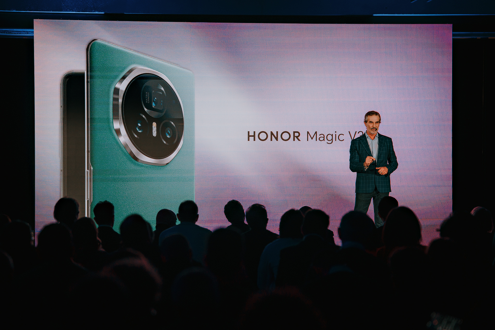 HONOR lancia la serie Magic7 a Milano - macitynet.it