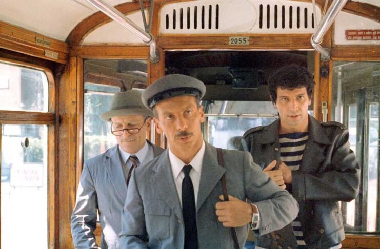 Francia, passeggero in stazione ferroviaria multato per avere usato telefono con vivavoce - macitynet.it