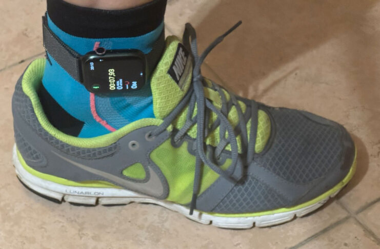 L'ultima tendenza è indossare l'Apple Watch alla caviglia, ma non è detto che sia una buona scelta - macitynet.it