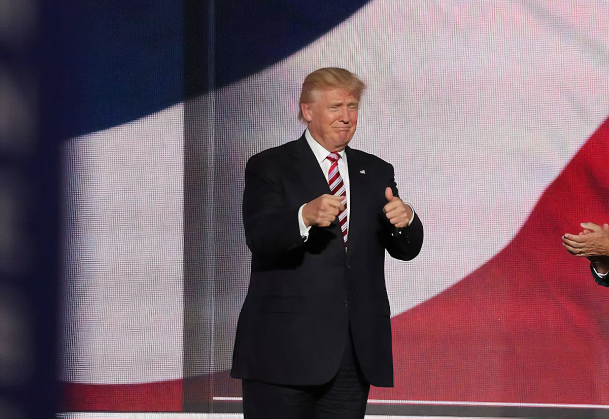 Trump valuta per Apple una possibile esenzione dai dazi Trump valuta per Apple una possibile esenzione dai dazi