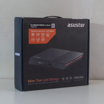Recensione Flashstor 12 Pro Gen2, un NAS NVMe così potente non l'avete mai visto - macitynet.it