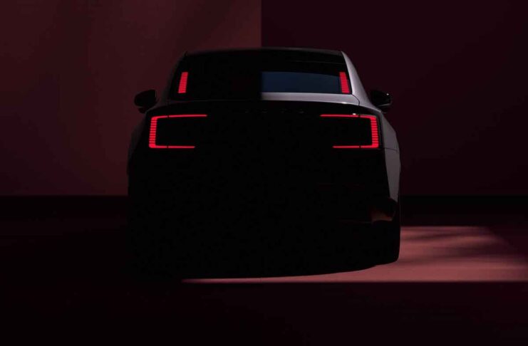 Volvo ES90, 300 km in più con 10 minuti di ricarica e autonomia di 700 km - macitynet.it