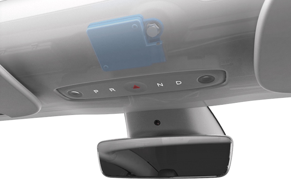 Le Tesla proteggono i passeggeri con il radar nell’abitacolo - macitynet.it Le Tesla proteggono i passeggeri con il radar nell’abitacolo - macitynet.it