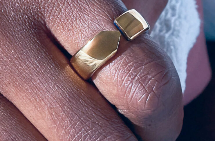 L'iPhone pieghevole di Apple sfrutterà cerniere in Liquid Metal - macitynet.it