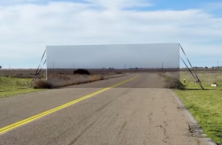 Tesla FSD, la guida autonoma si schianta come Willy il Coyote - macitynet.it