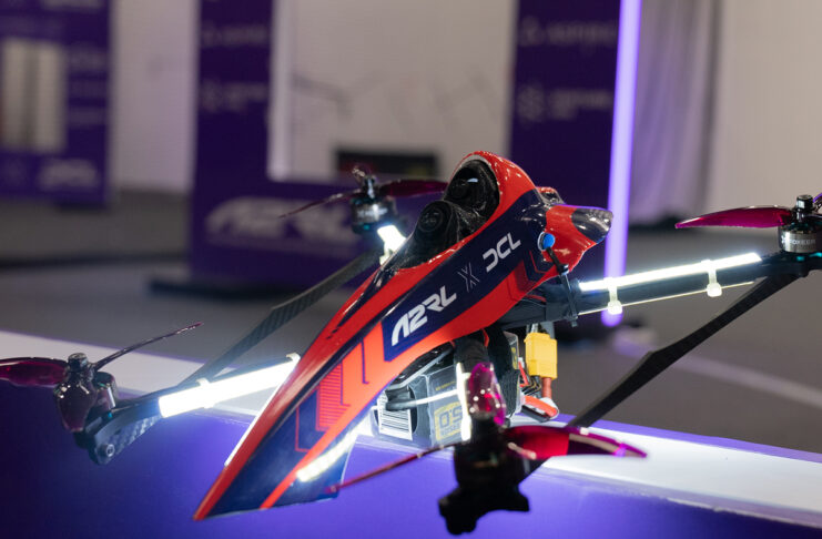 L’intelligenza artificiale trionfa nella gara di drone autonomi ad Abu Dhabi - macitynet.it