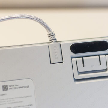 Recensione Razer Huntsman V3 Pro Mini White Edition, tanta tecnologia che sta quasi in tasca - macitynet.it