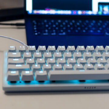 Recensione Razer Huntsman V3 Pro Mini White Edition, tanta tecnologia che sta quasi in tasca - macitynet.it