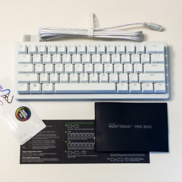 Recensione Razer Huntsman V3 Pro Mini White Edition, tanta tecnologia che sta quasi in tasca - macitynet.it