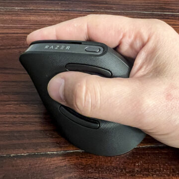 Recensione Razer Pro Click V2 Vertical Edition, mouse verticale con l’Intelligenza Artificiale dentro - macitynet.it