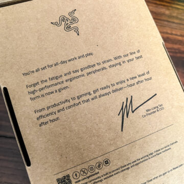 Recensione Razer Pro Click V2 Vertical Edition, mouse verticale con l’Intelligenza Artificiale dentro - macitynet.it