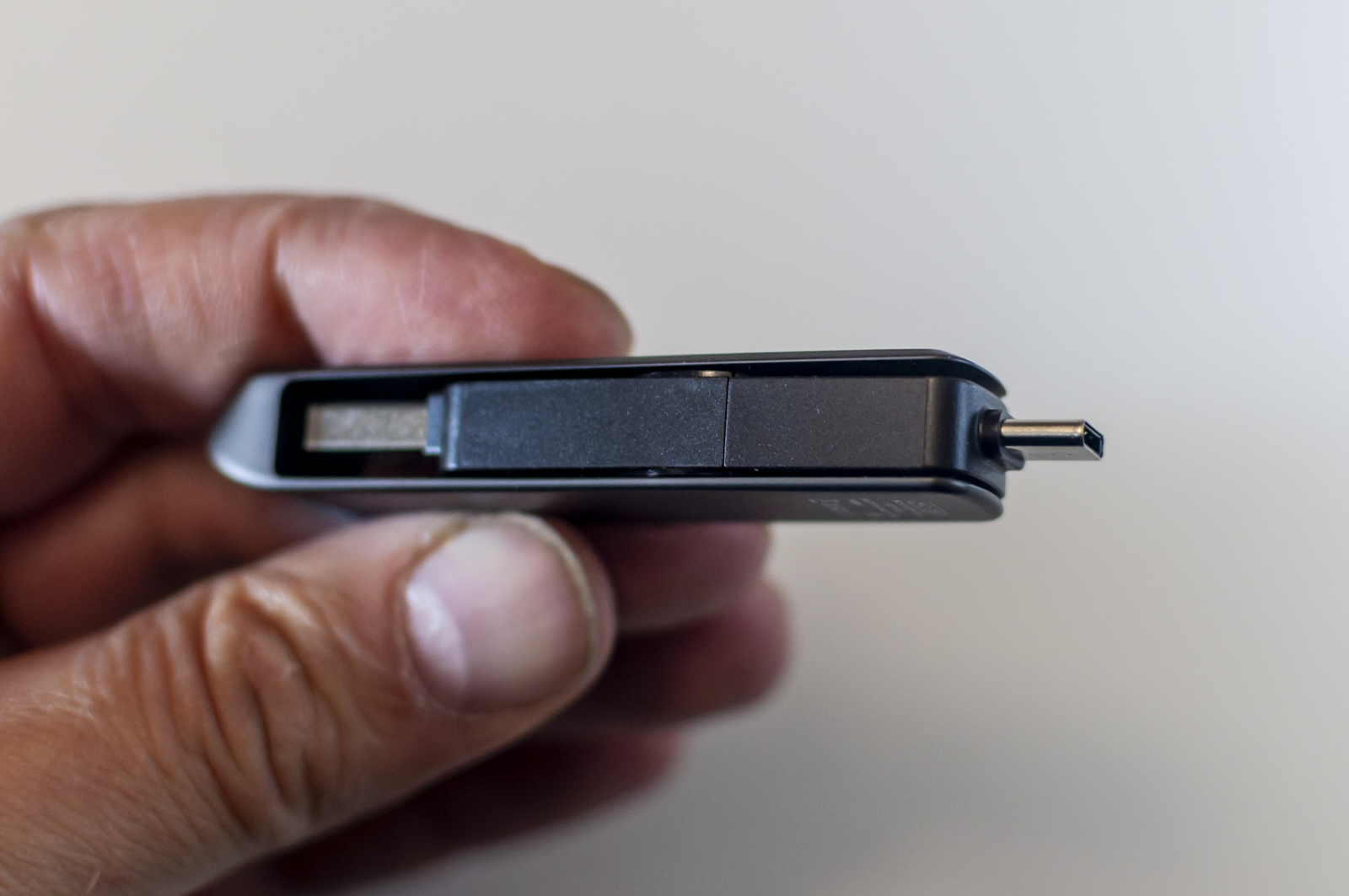 Recensione SanDisk Extreme PRO Dual Drive, non chiamatela solo Chiavetta USB - macitynet.it Recensione SanDisk Extreme PRO Dual Drive, non chiamatela solo Chiavetta USB - macitynet.it