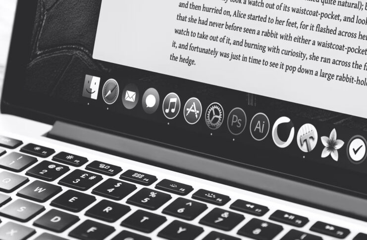 Windows 11, Microsoft testa la barra delle applicazioni che si ridimensiona come il Dock di macOS - macitynet.it