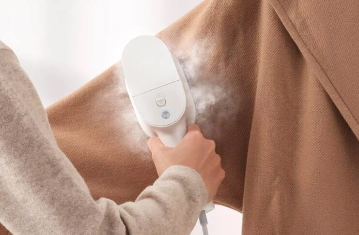 Ferro da stiro moderno e compatto a soli 59 € - macitynet.it