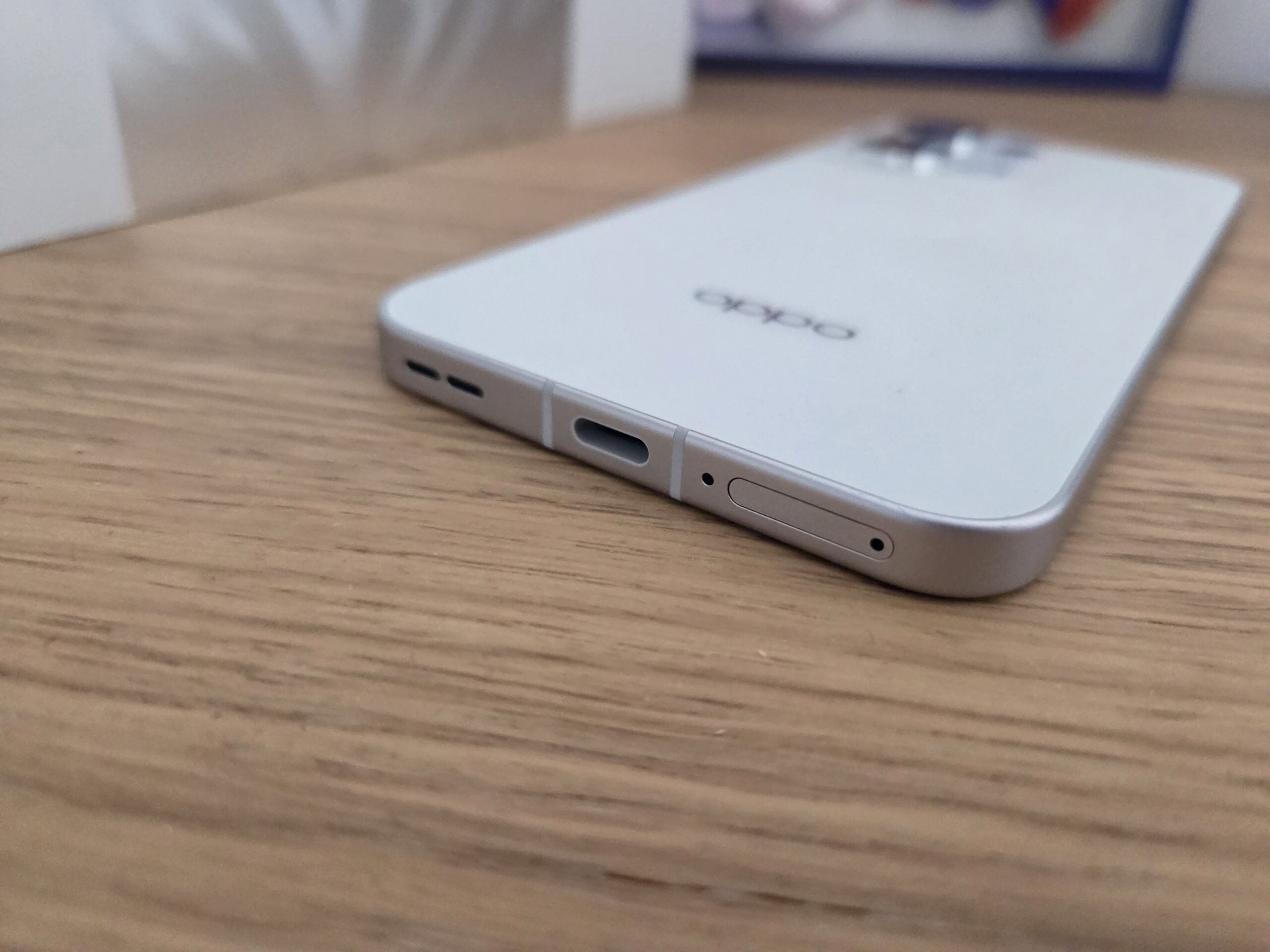 Recensione OPPO Reno 13 5G, ottime fotocamere e autonomia sorprendente - macitynet.it Recensione OPPO Reno 13 5G, ottime fotocamere e autonomia sorprendente - macitynet.it